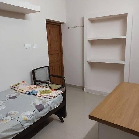 Home In Guruvayur-3 Bedroom Eksteriør billede