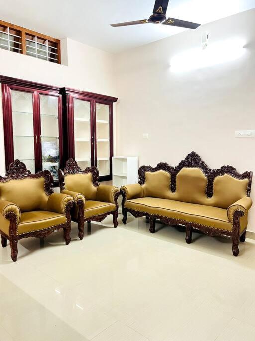 Home In Guruvayur-3 Bedroom Eksteriør billede